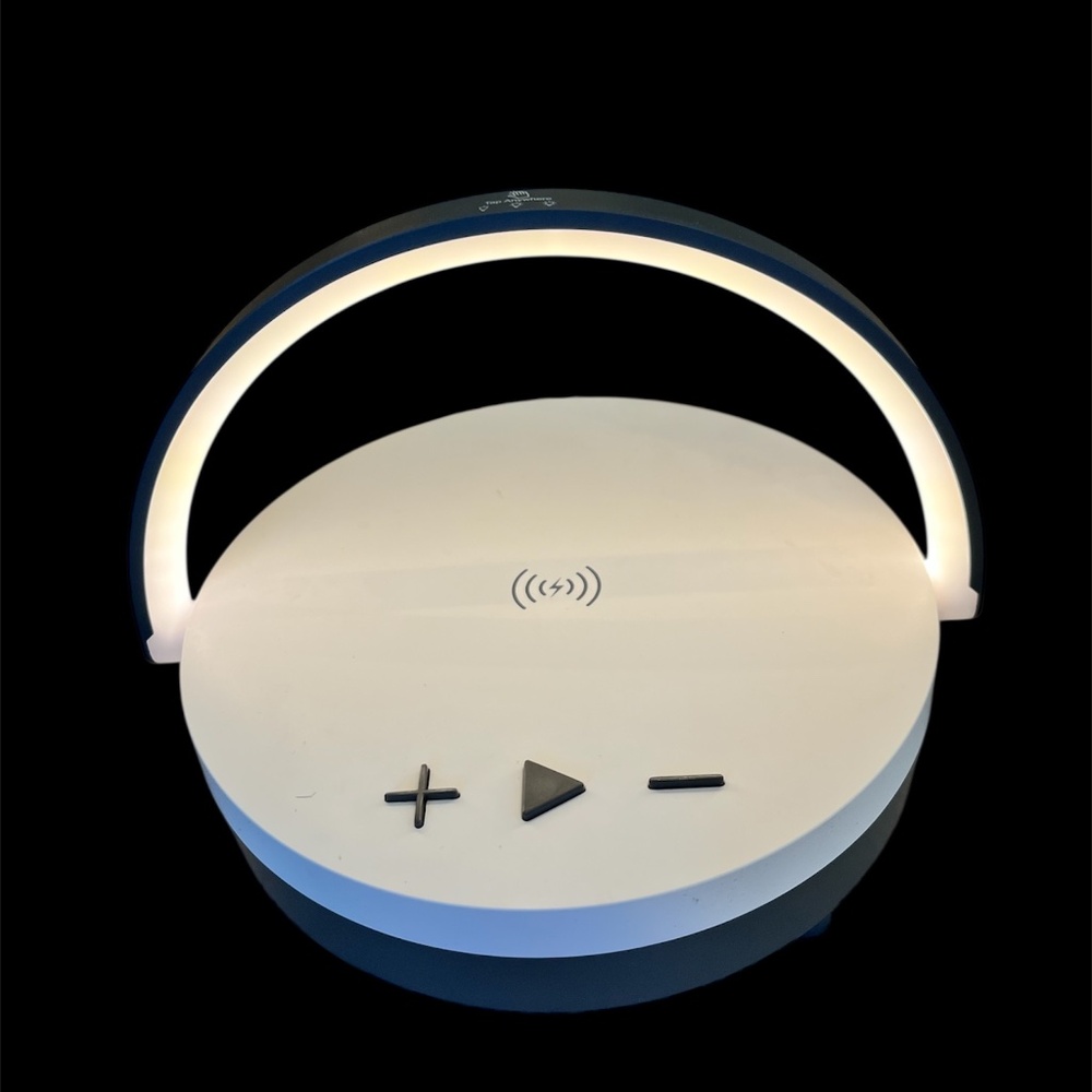 NEW 3 Purpose Phone Charger/Bluetooth Speaker/Nightlight - Picture 9 of 11